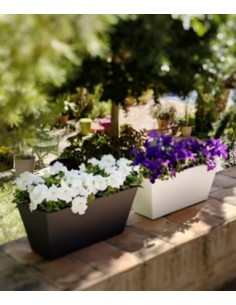 Jardinera de resina Jazmín 2